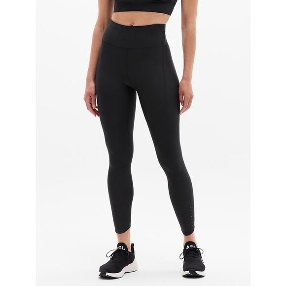 Athleta Pants - Medium Athleta Black Pacesetter Ultra High Rise 7/8 Legging